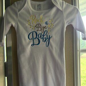 Rock-a-Bye Baby Gown – Embroidered White Newborn Layette (0–3 Months)